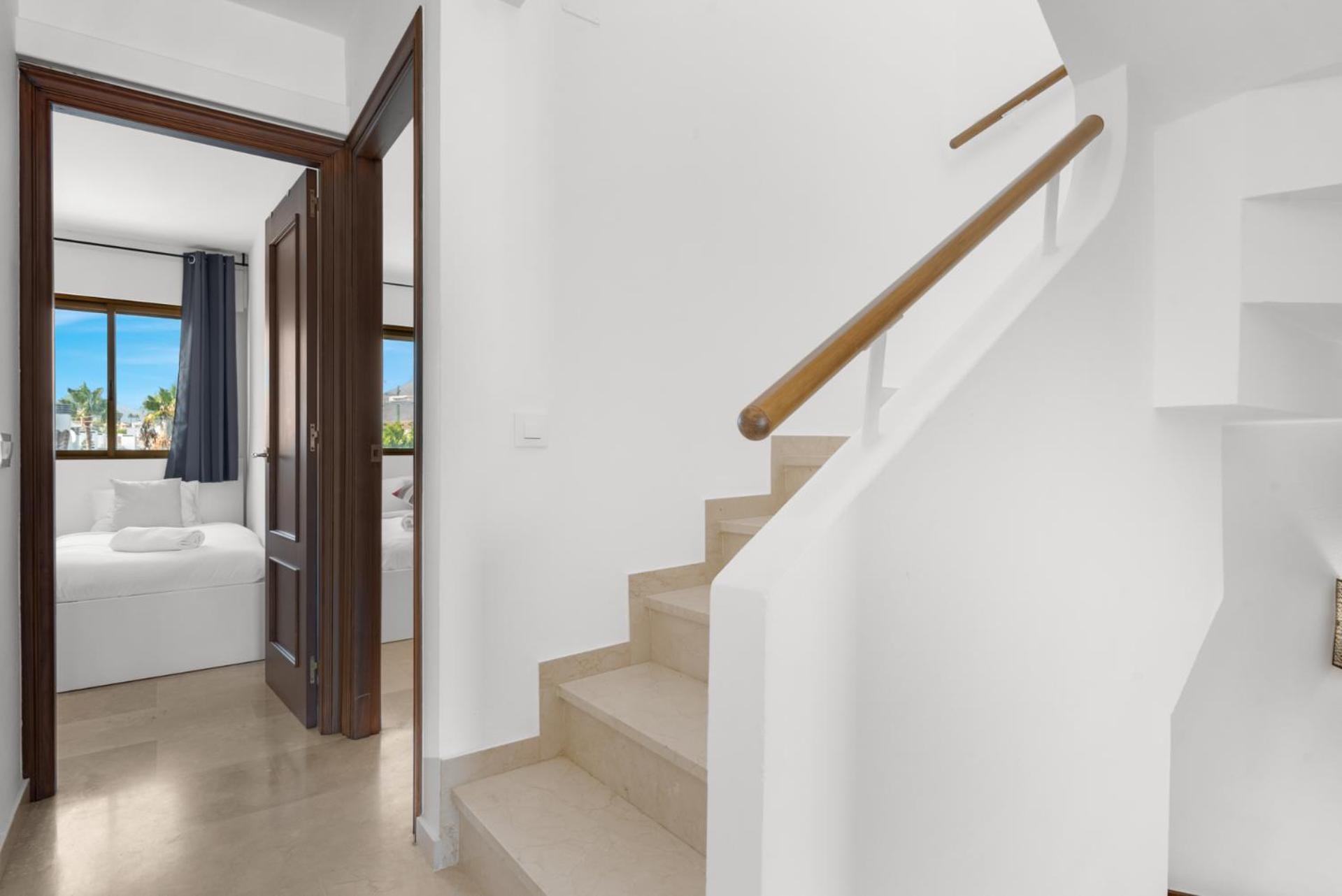 Lovely Penthouse Near Estepona Marina By Costarentals - Ref M15 Bagian luar foto