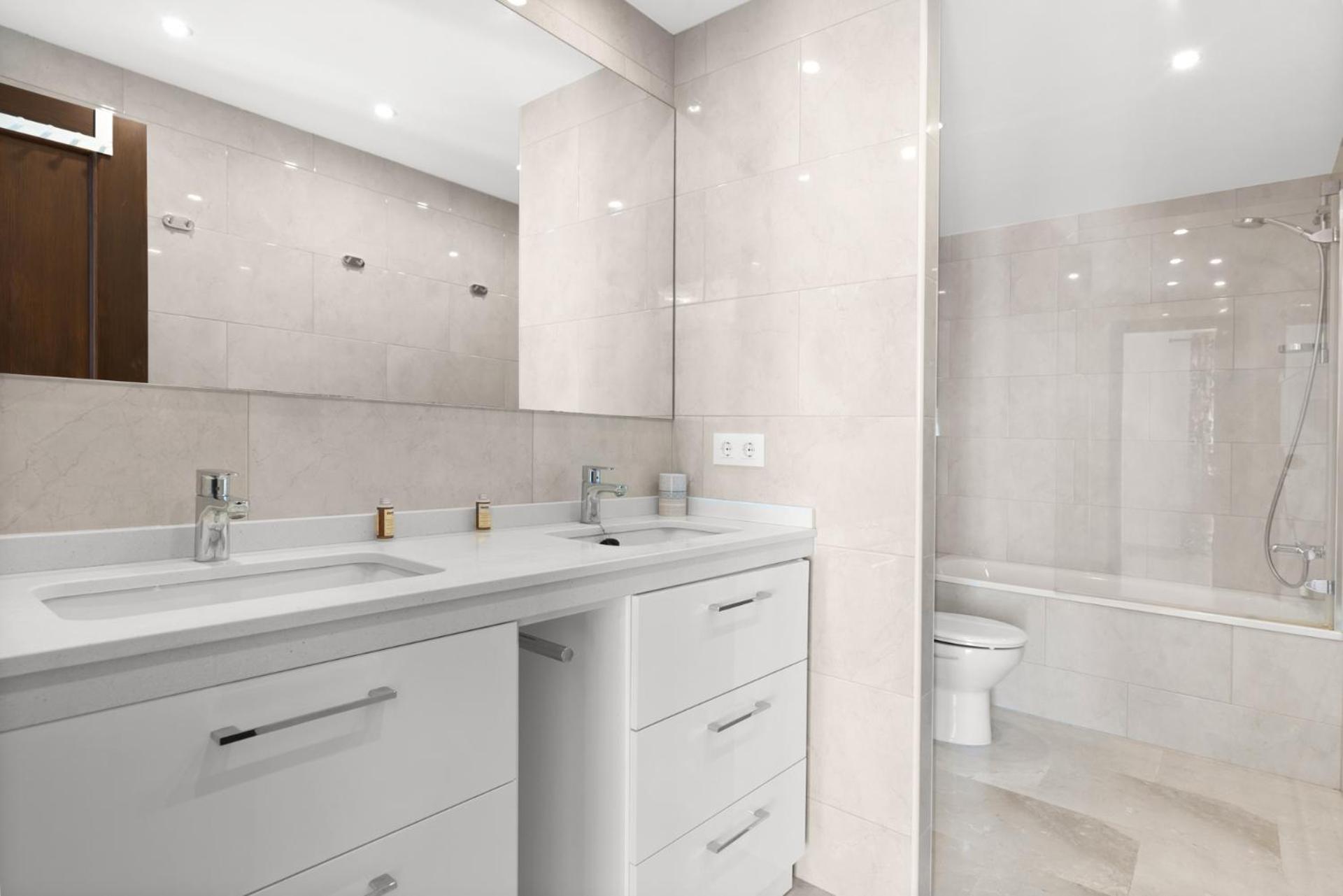 Lovely Penthouse Near Estepona Marina By Costarentals - Ref M15 Bagian luar foto